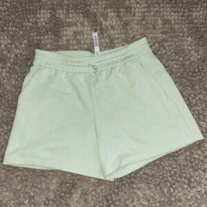 Lululemon Green Softstreme High-Rise Short Size 8